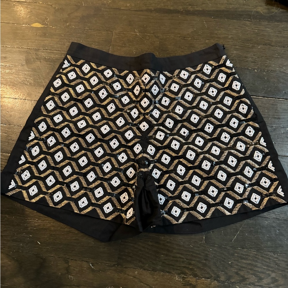 Pinko Shorts. Beaded embellishment on the front. Size 4